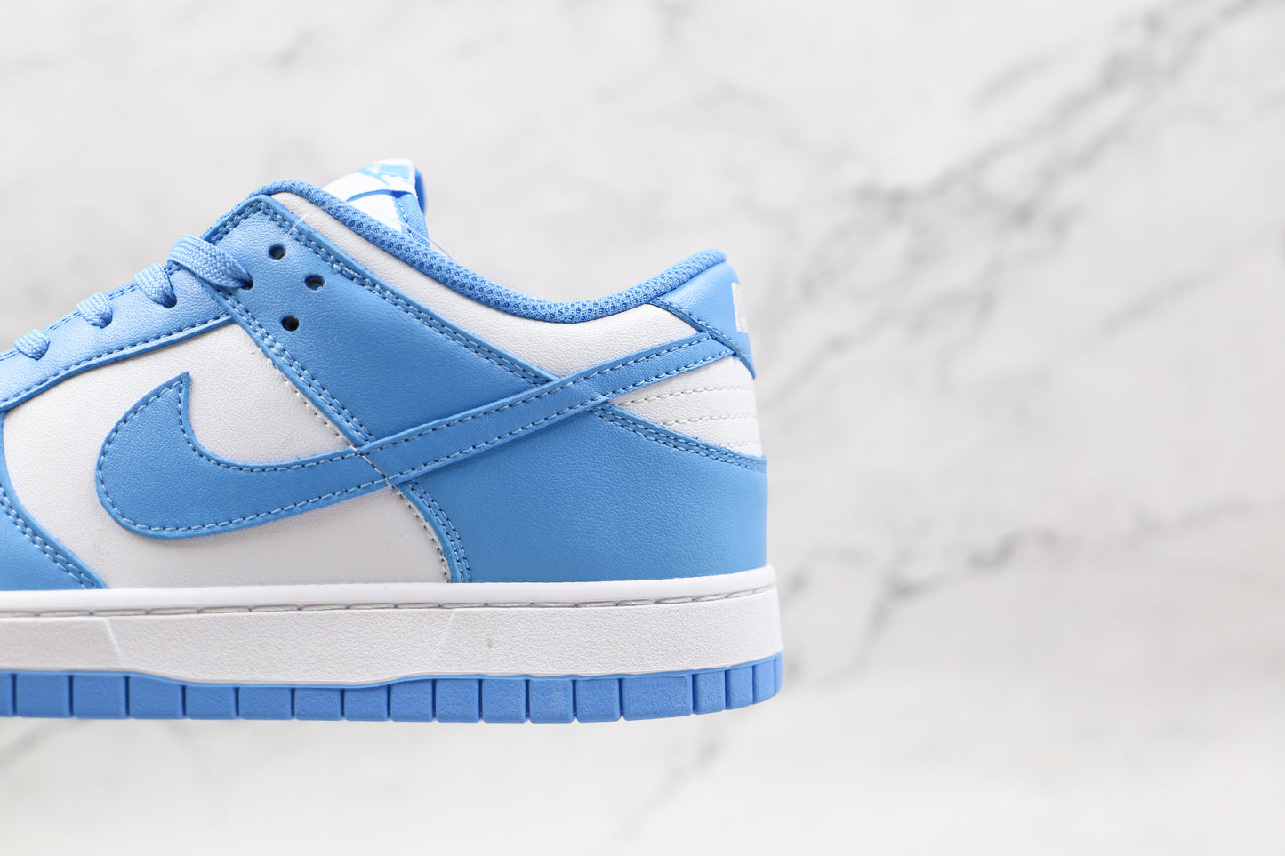 Dunk Low Retro ‘University Blue’