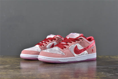 StrangerLove Dunk Low SB 'Valentine's Day'