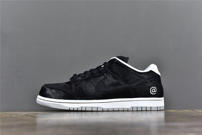 Medicom Toy x Dunk Low ‘BE@RBRICK’