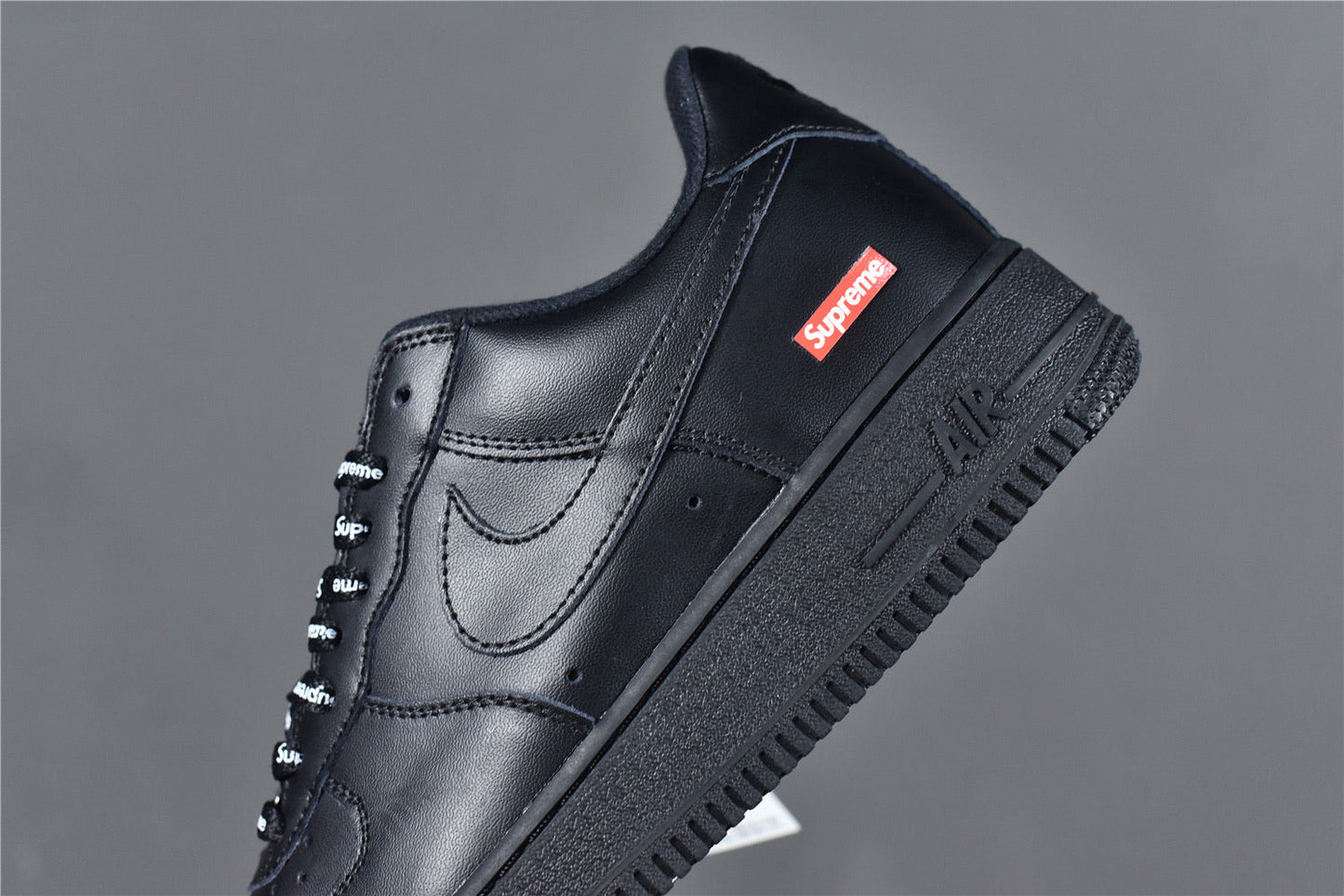 Nike AF1 Supreme ‘Black’