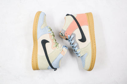 Dunk High SB 'High Spectrum’