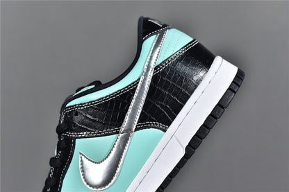 Dunk Low  ‘Tiffany’