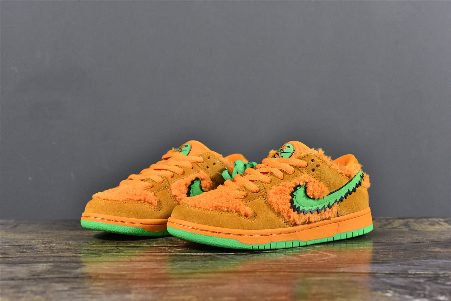 SB Dunk Low Grateful Dead - Orange