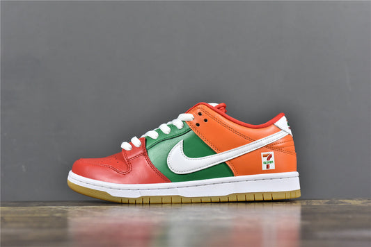 Dunk Low ‘7-11’