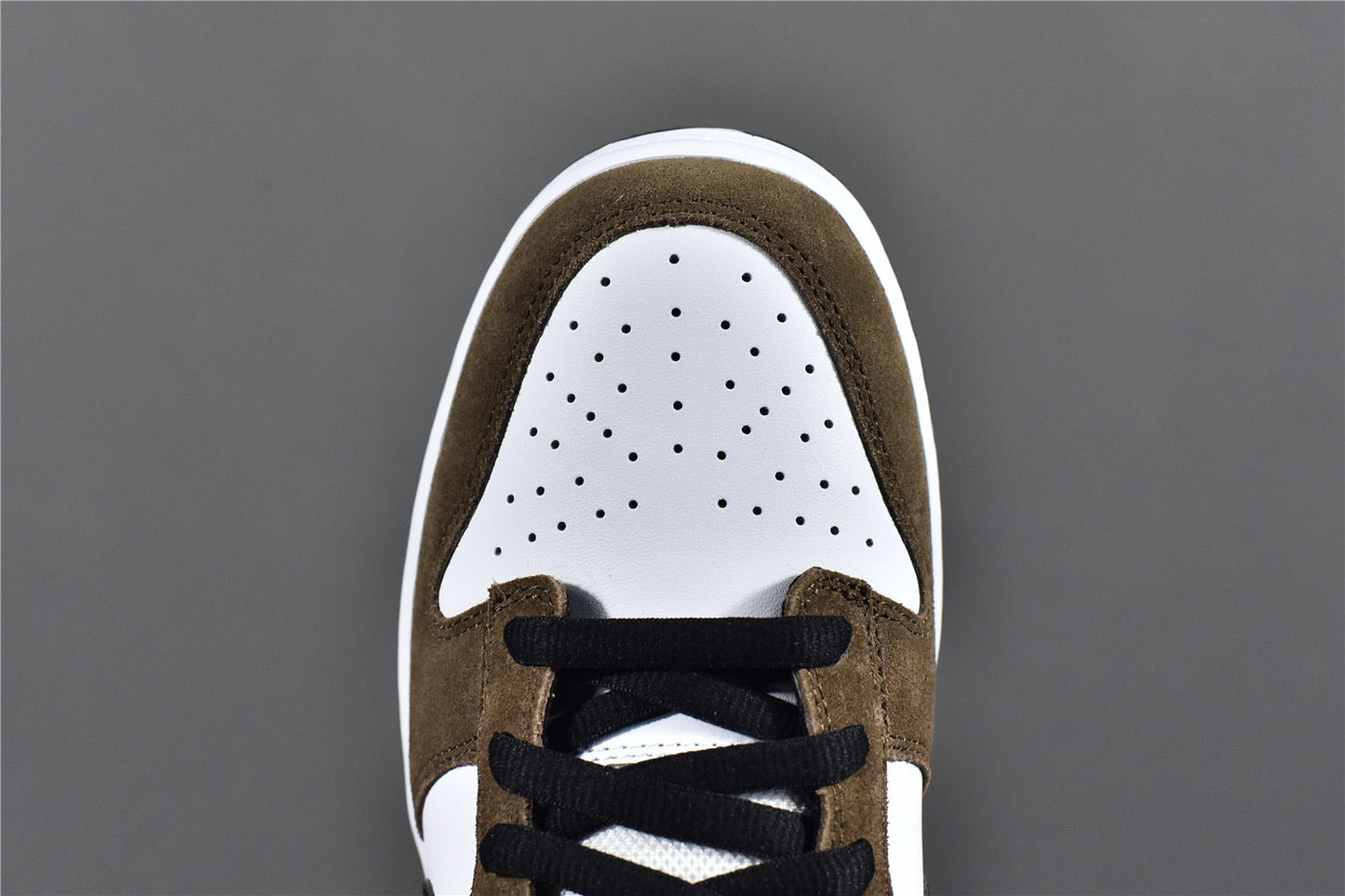 Dunk Low Trail End ‘Brown’