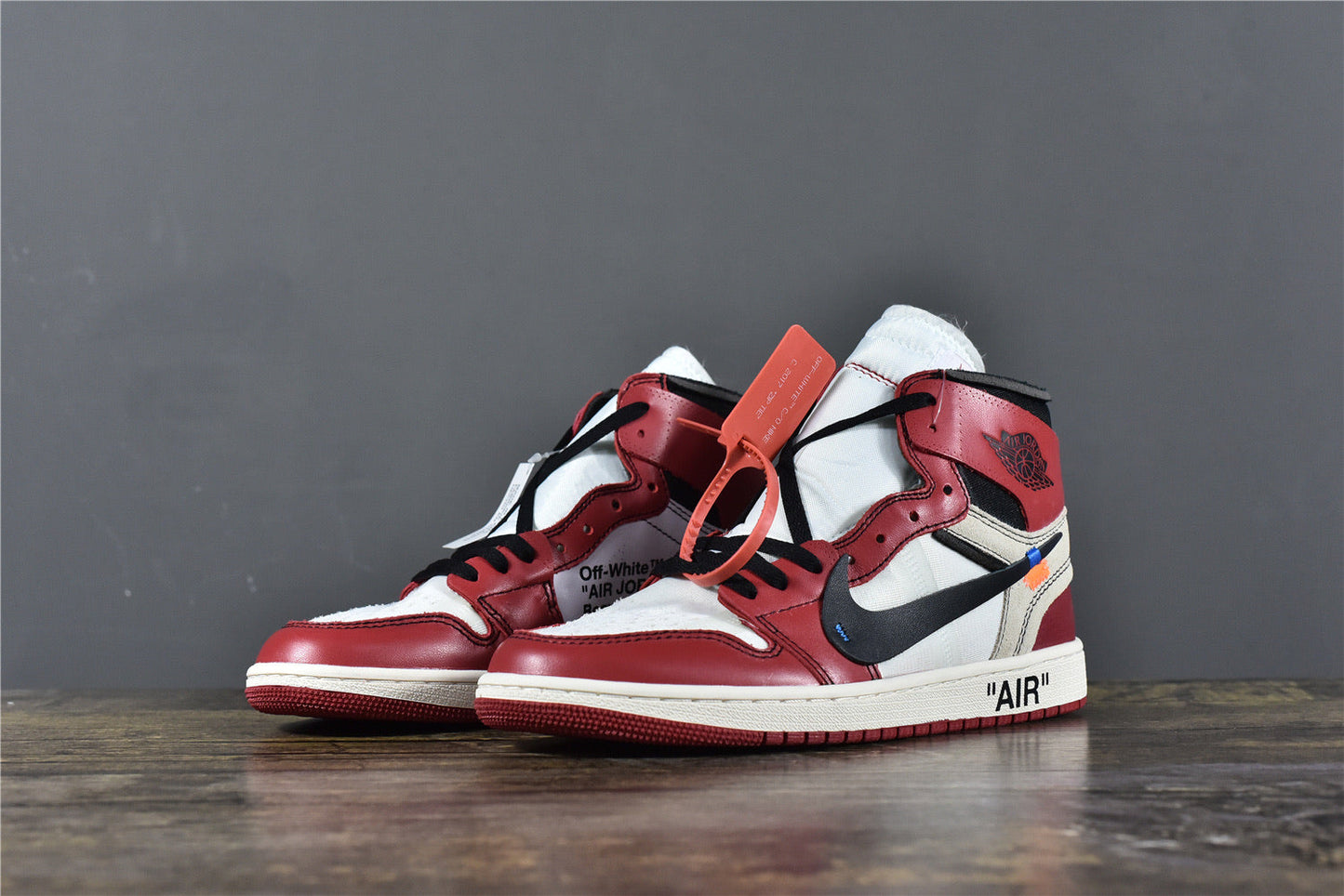 OW x AJ 1 Retro High OG ‘Chicago’