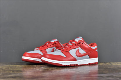 Dunk Low SB ' Medium Grey ‘