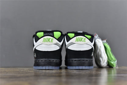 Dunk low Staple ‘Panda Pigeon’