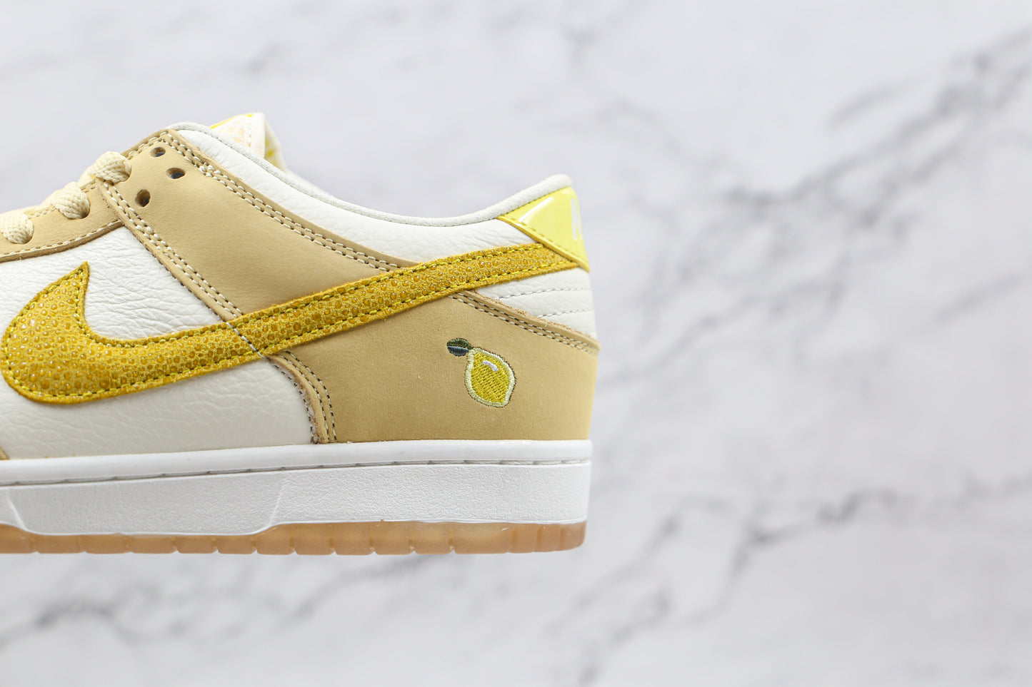Dunk Low  ‘Lemon drop’
