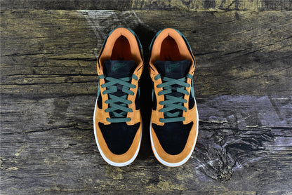 Dunk Low ‘Ceramic’
