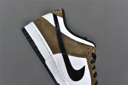 Dunk Low Trail End ‘Brown’
