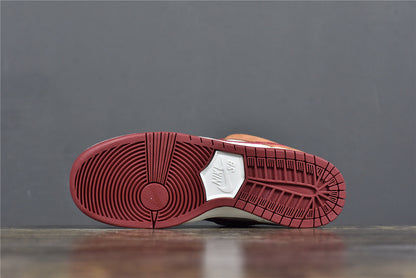 Dunk Low SB ‘Dark Russet Cedar’