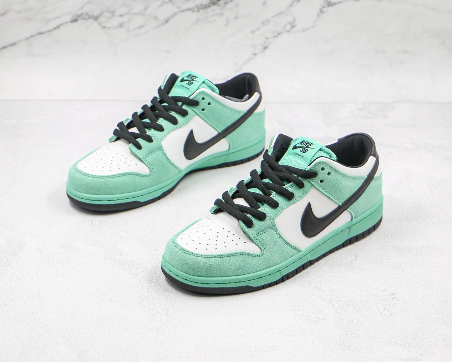Dunk Low SB “Sea Crystal”