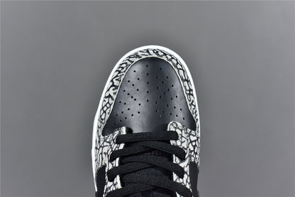 SUP SB Dunk Low - Black Cement