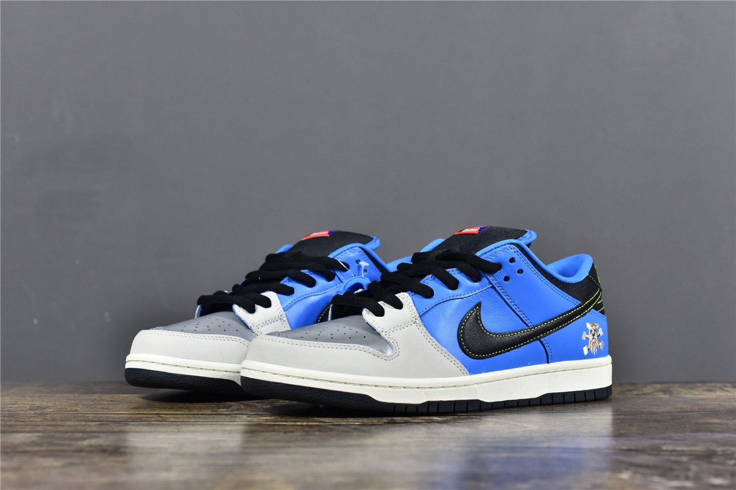 SB  Dunk Low ‘Instant’
