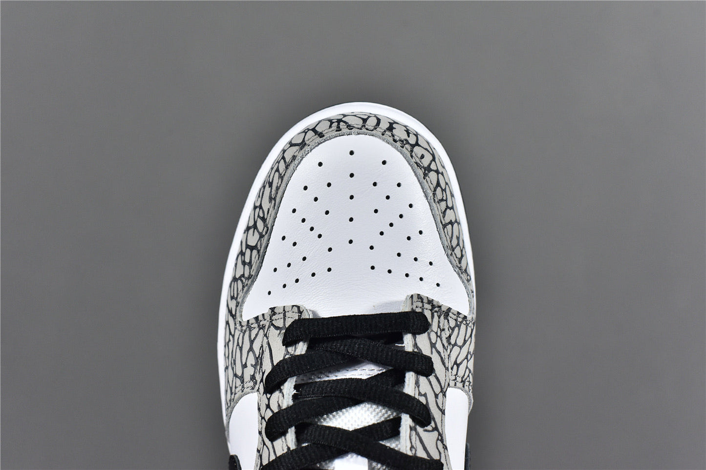 SUP SB Dunk Low - White Cement