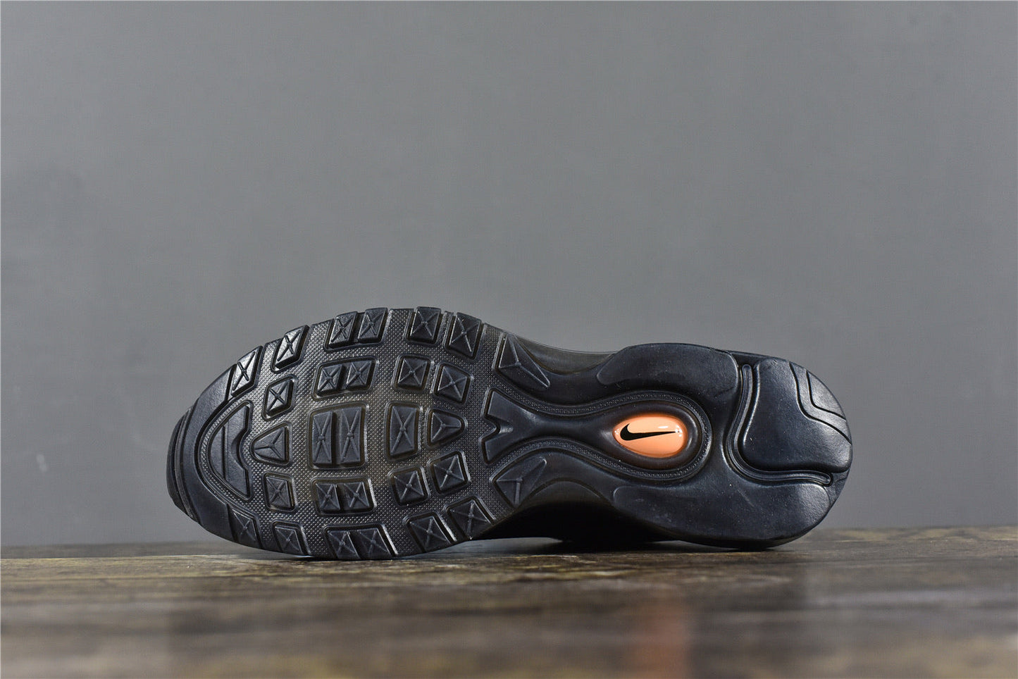 OW AM 97 - Black
