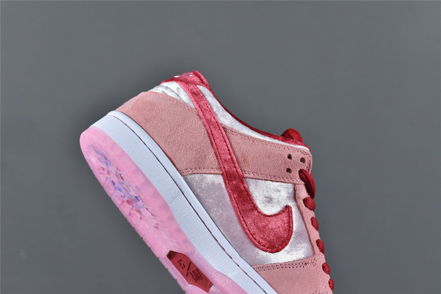 StrangerLove Dunk Low SB 'Valentine's Day'