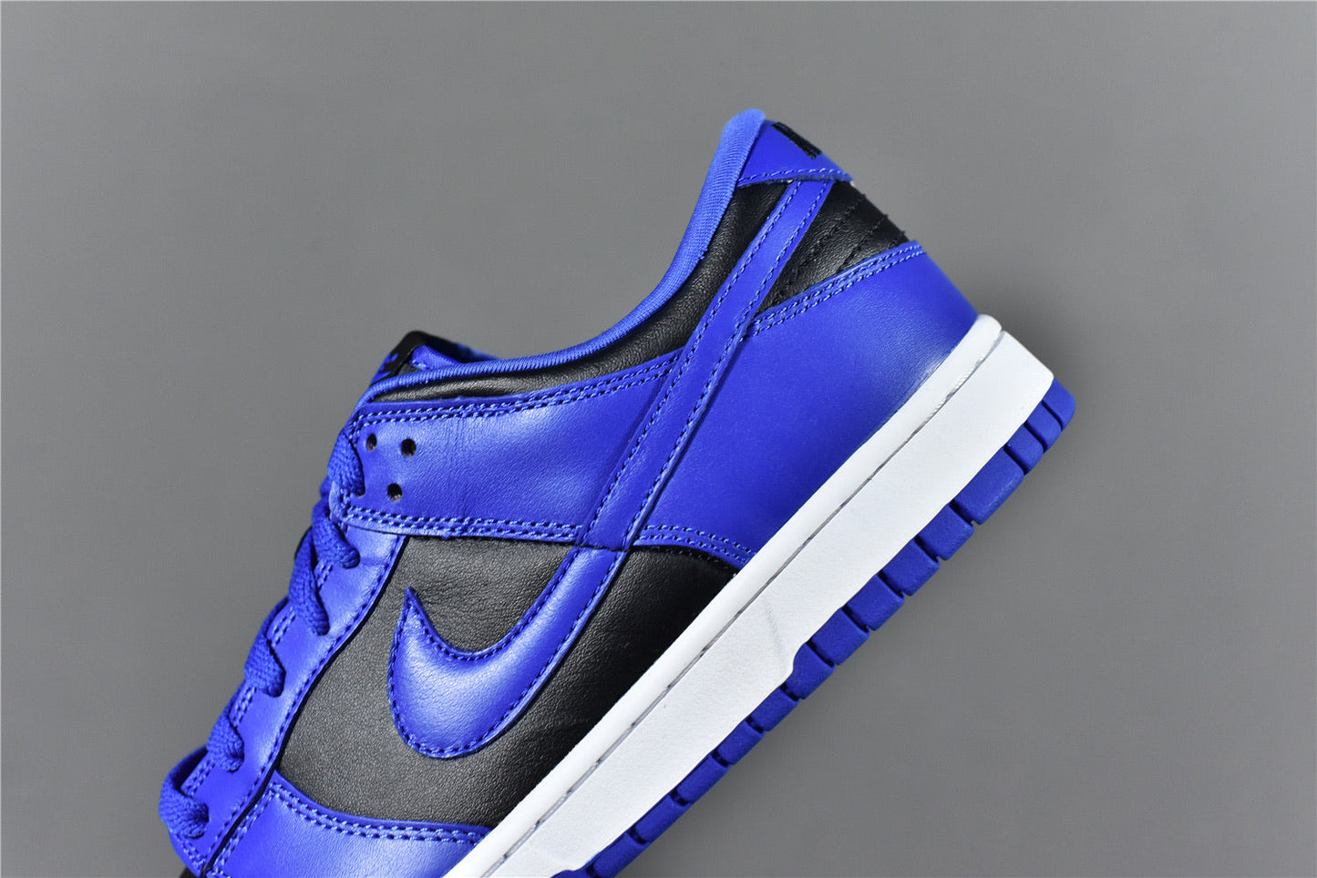 Dunk Low SB ' Hyper Cobalt ‘