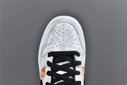 Dunk Low Raygun ‘white’