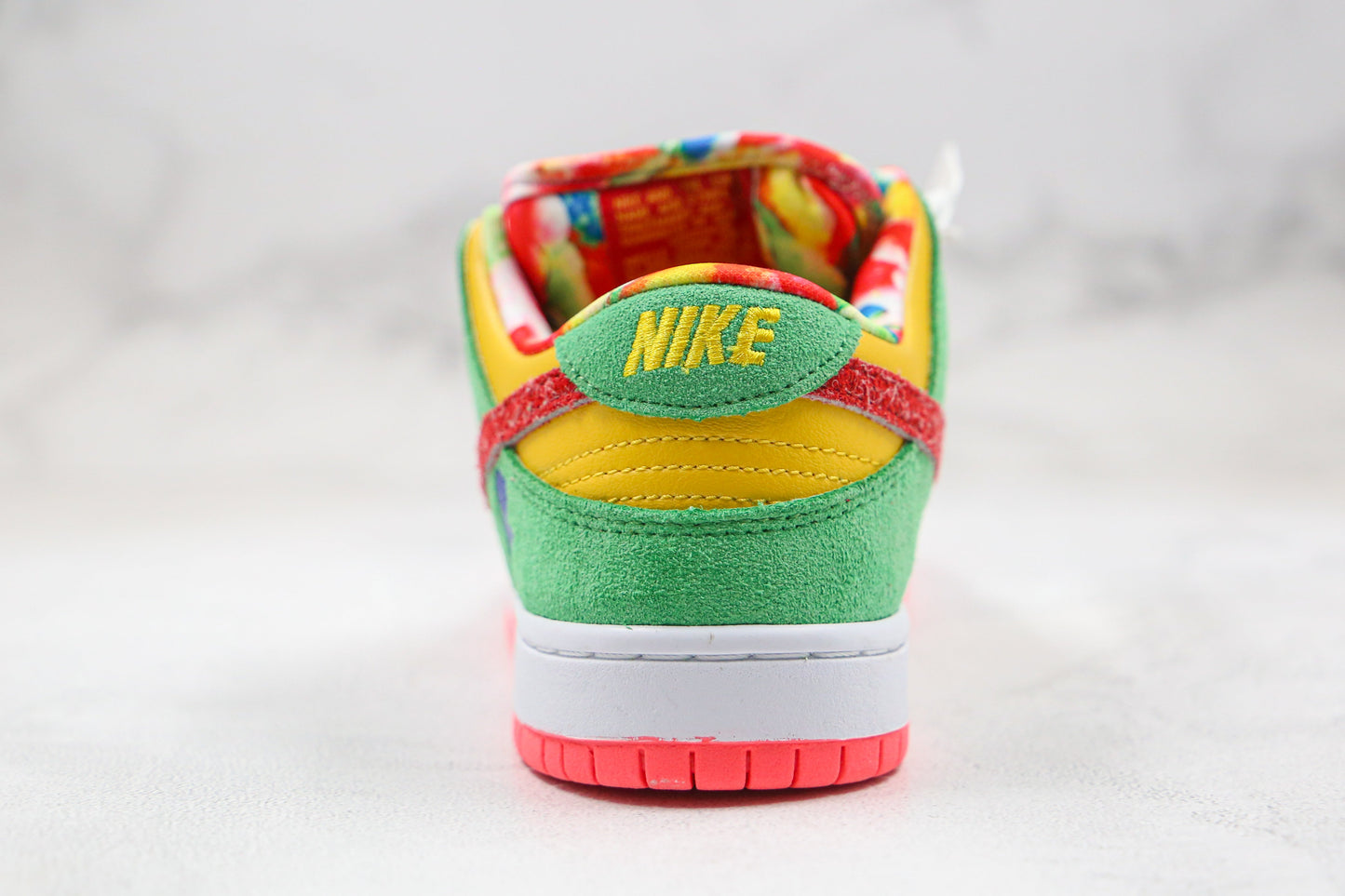 Dunk Low SB “Sourpatch”