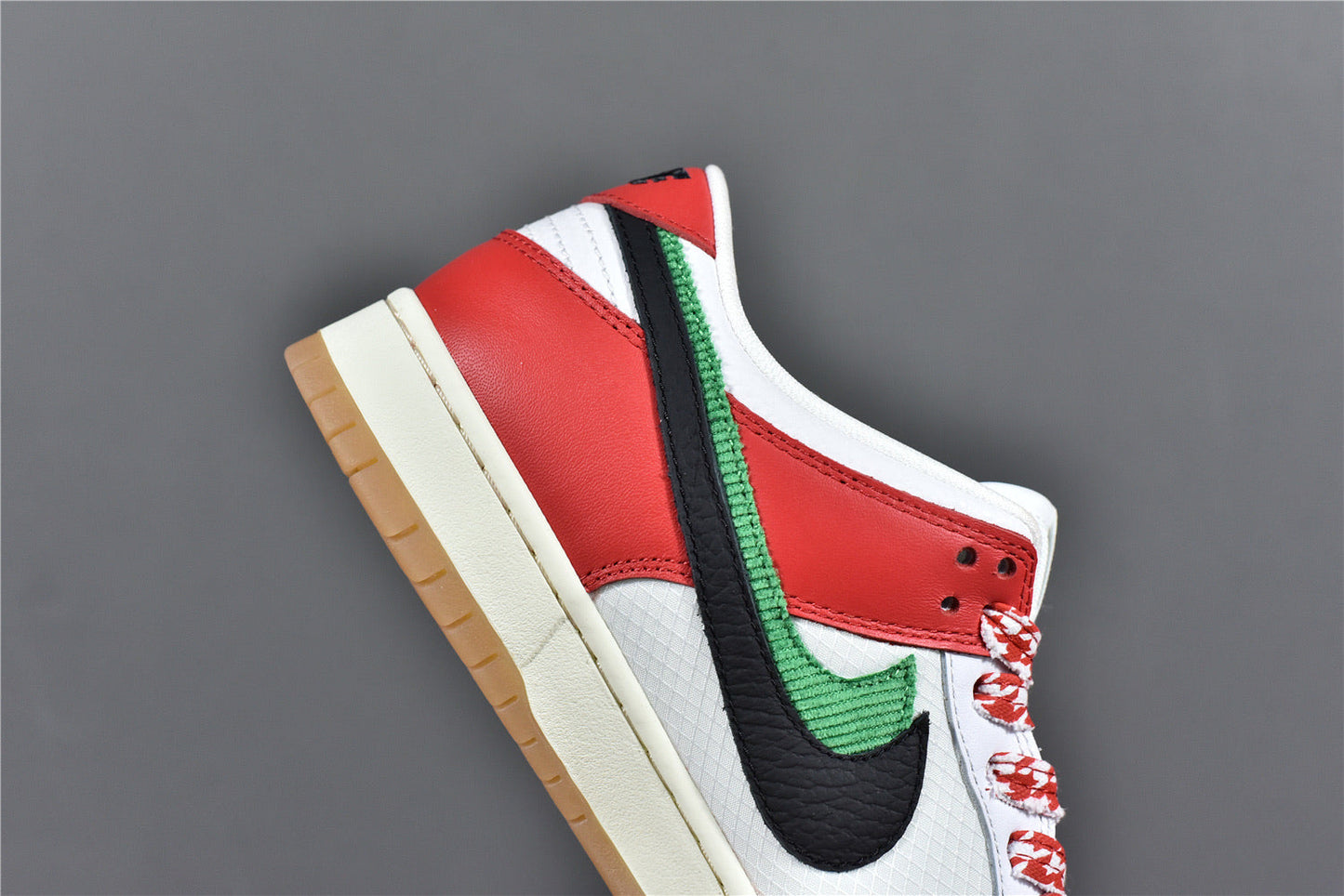 Dunk Low SB 'Low Frame Skate Habibi’