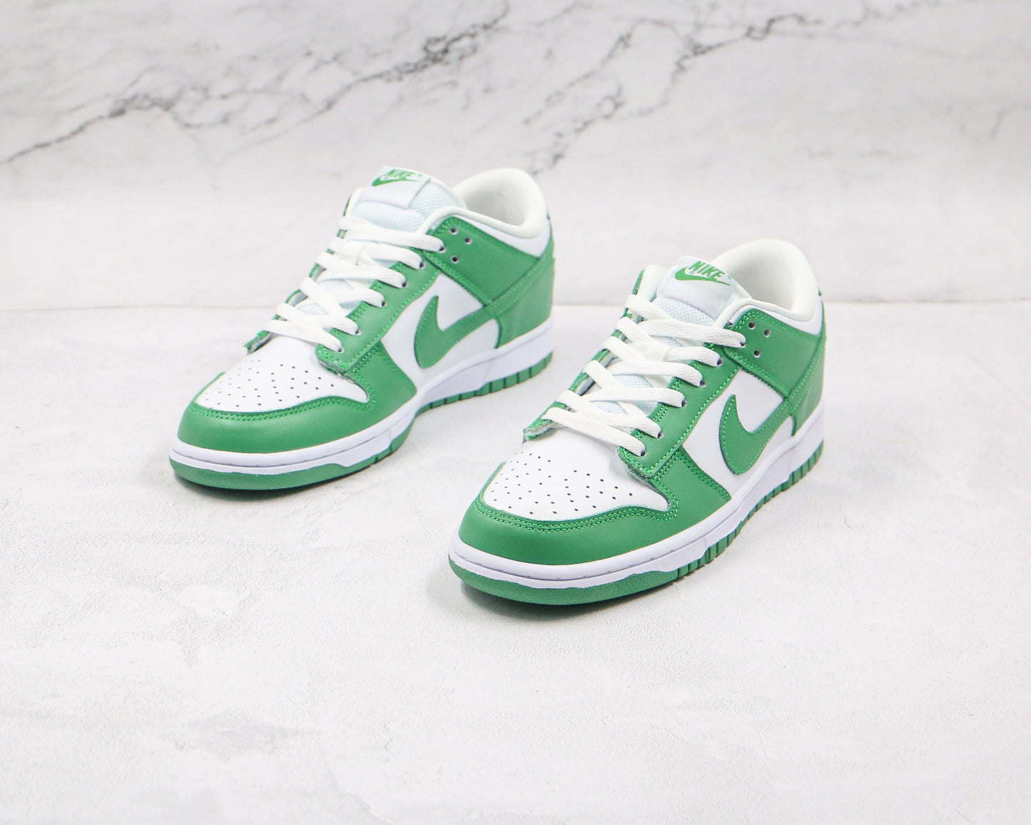 Dunk Low “Green Tender Powder”