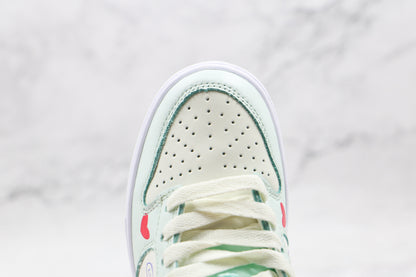Dunk Low SB “Sprinkle “
