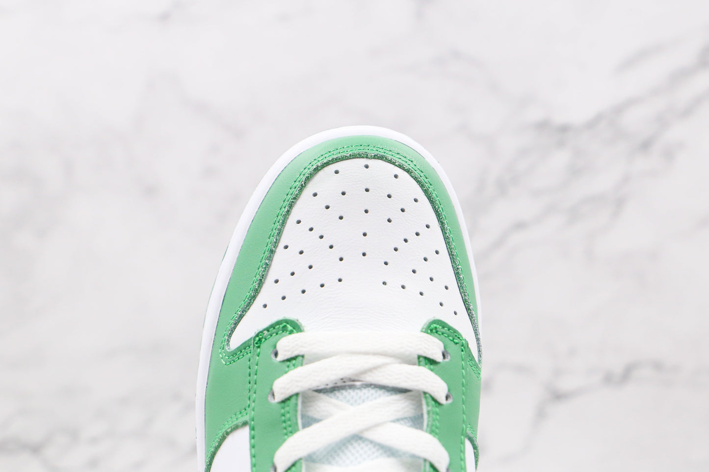 Dunk Low “Green Tender Powder”