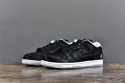 Medicom Toy x Dunk Low ‘BE@RBRICK’