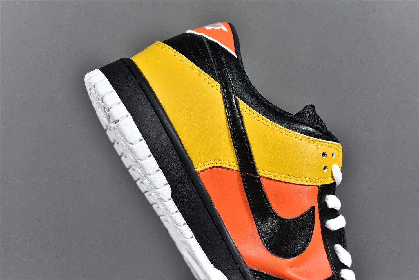 Dunk Low ‘Raygun Tie-Dye’