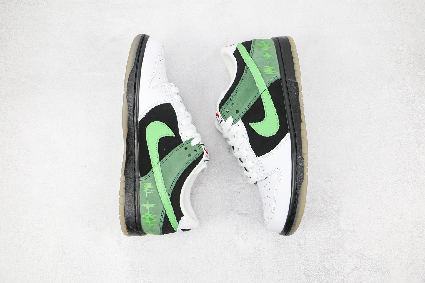 Dunk Low SB “Meter”