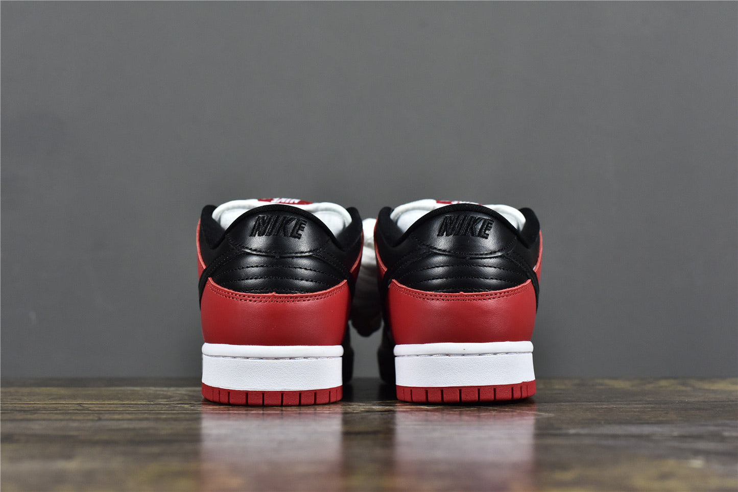 Dunk Low  ‘Chicago’