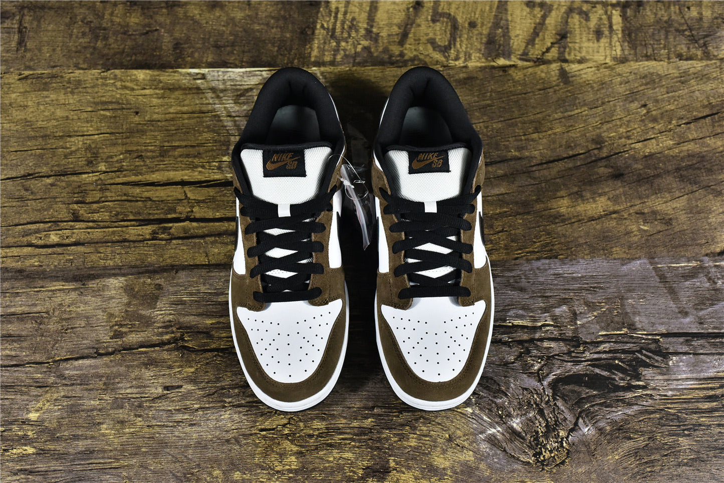 Dunk Low Trail End ‘Brown’