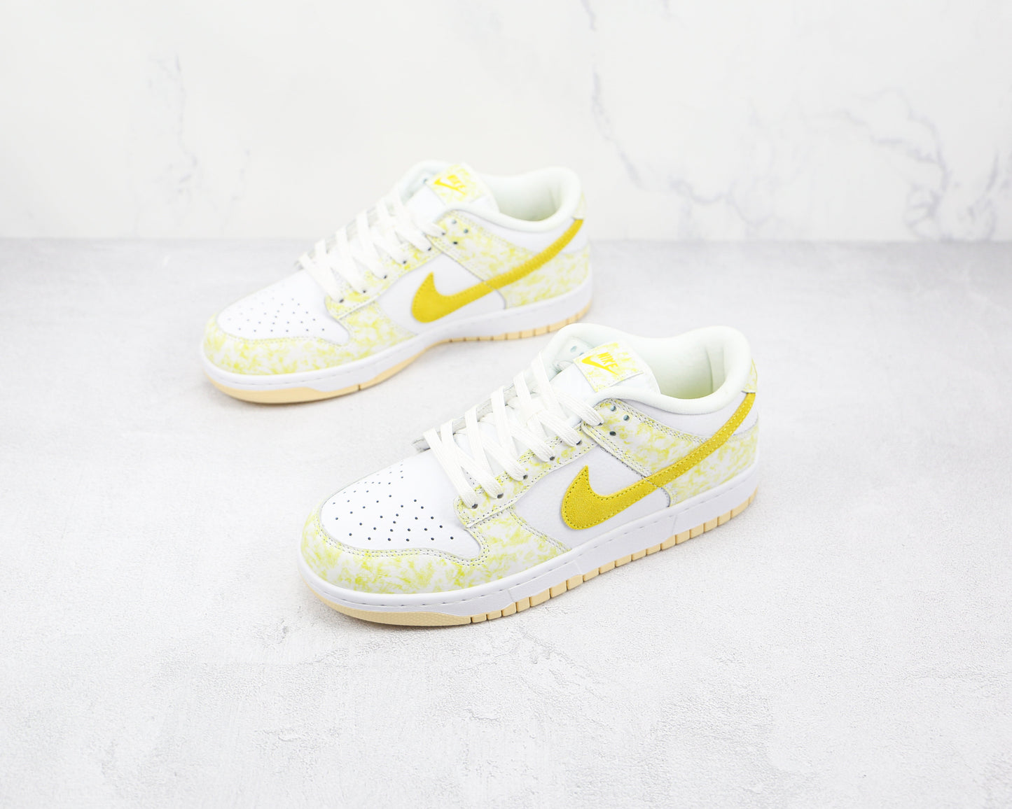 Dunk Low “Yellow Strike”