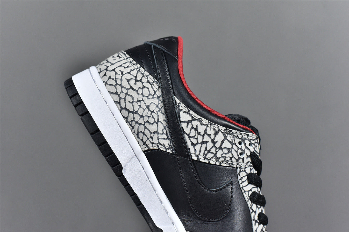 SUP SB Dunk Low - Black Cement