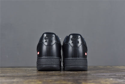 Nike AF1 Supreme ‘Black’