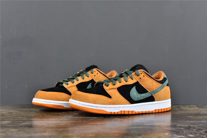 Dunk Low ‘Ceramic’