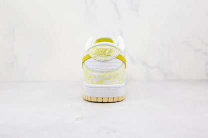 Dunk Low “Yellow Strike”