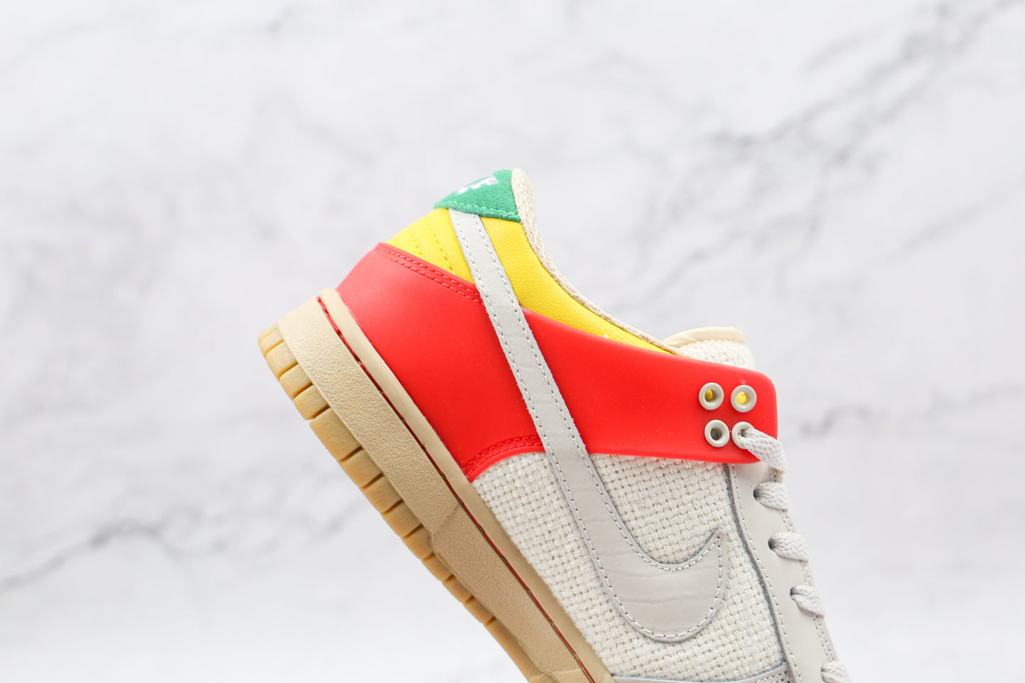 Dunk Low SB ‘Dunkesto’