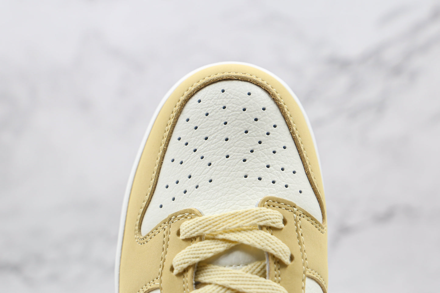 Dunk Low  ‘Lemon drop’