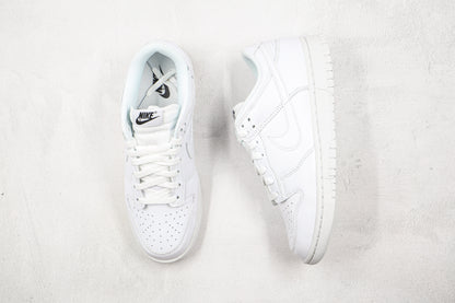 Dunk Low “Triple White”