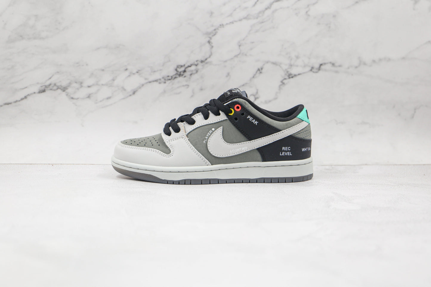 dunk Low “Camcorder”